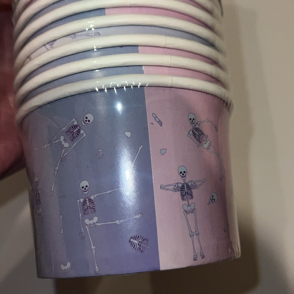 NWT 24pk Snack paper Cups pink & purple skeletons ;24-10oz)
